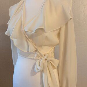 Liz Claiborne (Liz Wear). Vintage. Ruffle-trimmed Wrap Top – Cream